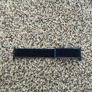 Brand new Apple sport loop band! 44mm